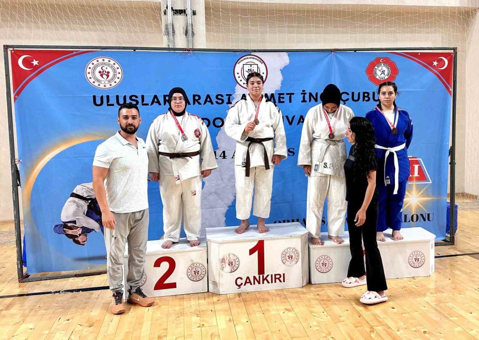 judo-turnuvasinda-nigdeli-sporculardan-buyuk-basari