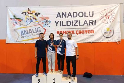 karatecilerden-finalde-buyuk-basari