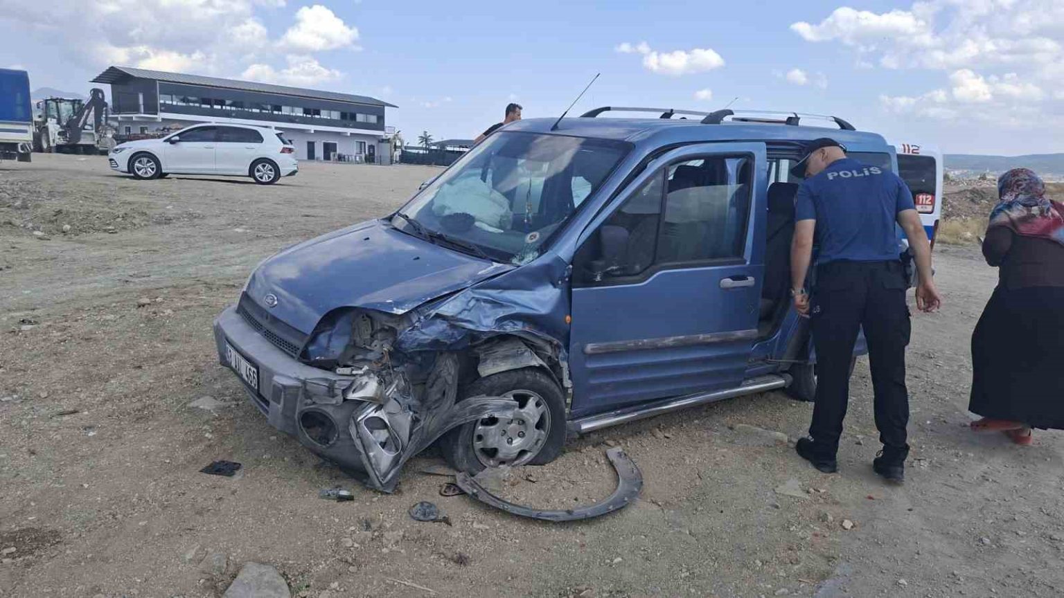 kutahya-hisarcikta-trafik-kazasi-2-yarali