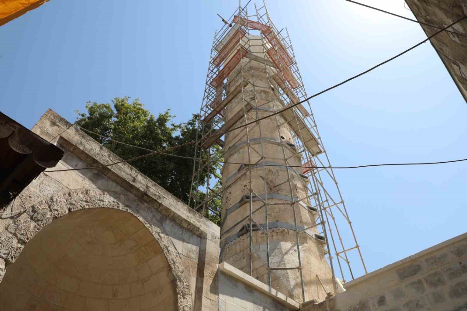 sanliurfa-depremde-hasar-goren-73-caminin-35i-onarildi