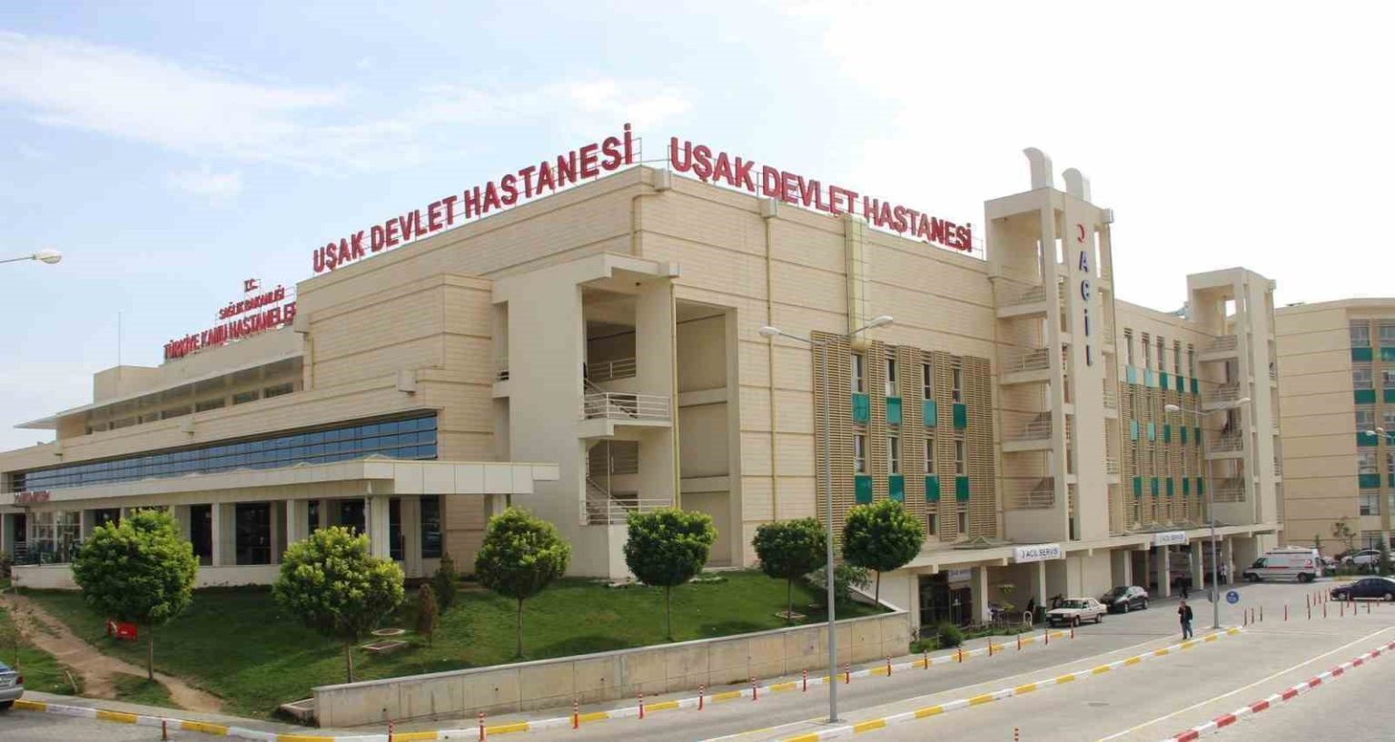 usak-egitim-ve-arastirma-hastanesi-kadrosuna-yeni-uzman-doktorlar-katildi