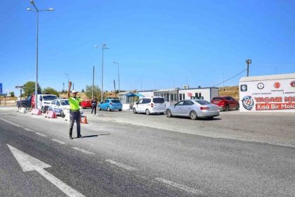 yozgatta-4-bin-573-kisi-ve-bin-828-arac-sorgulandi