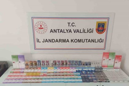 alanyada-kacak-sigara-operasyonunda-cok-sayida-malzemeye-el-konuldu