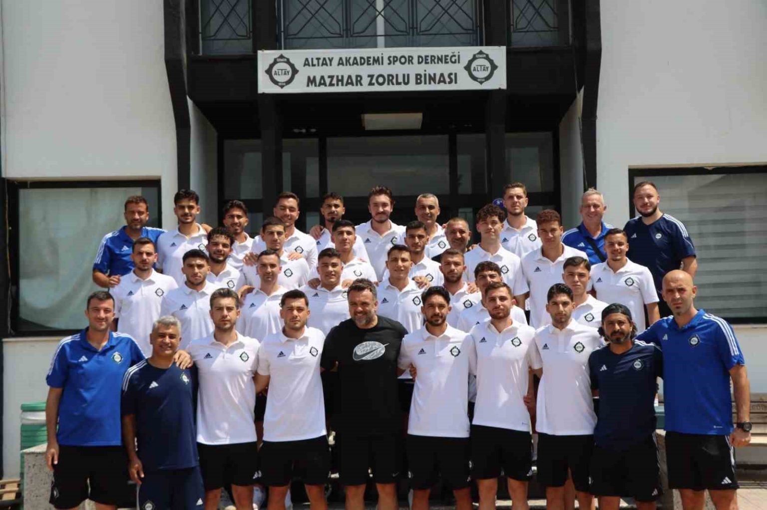 altayda-sorunlar-cozuldu-takim-kampa-gitti
