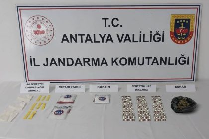 antalyada-uyusturucu-operasyonunda-cok-sayida-madde-ele-gecirildi