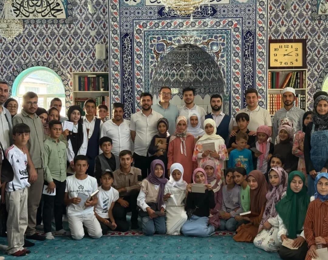 hamurda-yaz-kuran-kursu-ogrencileri-yarismada-bulustu