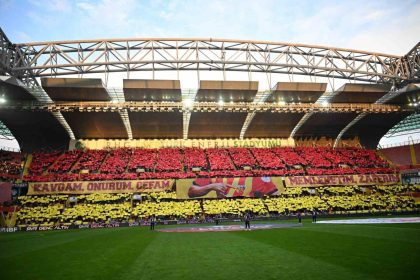 kayserisporlu-taraftarlardan-galatasaray-macina-yogun-ilgi