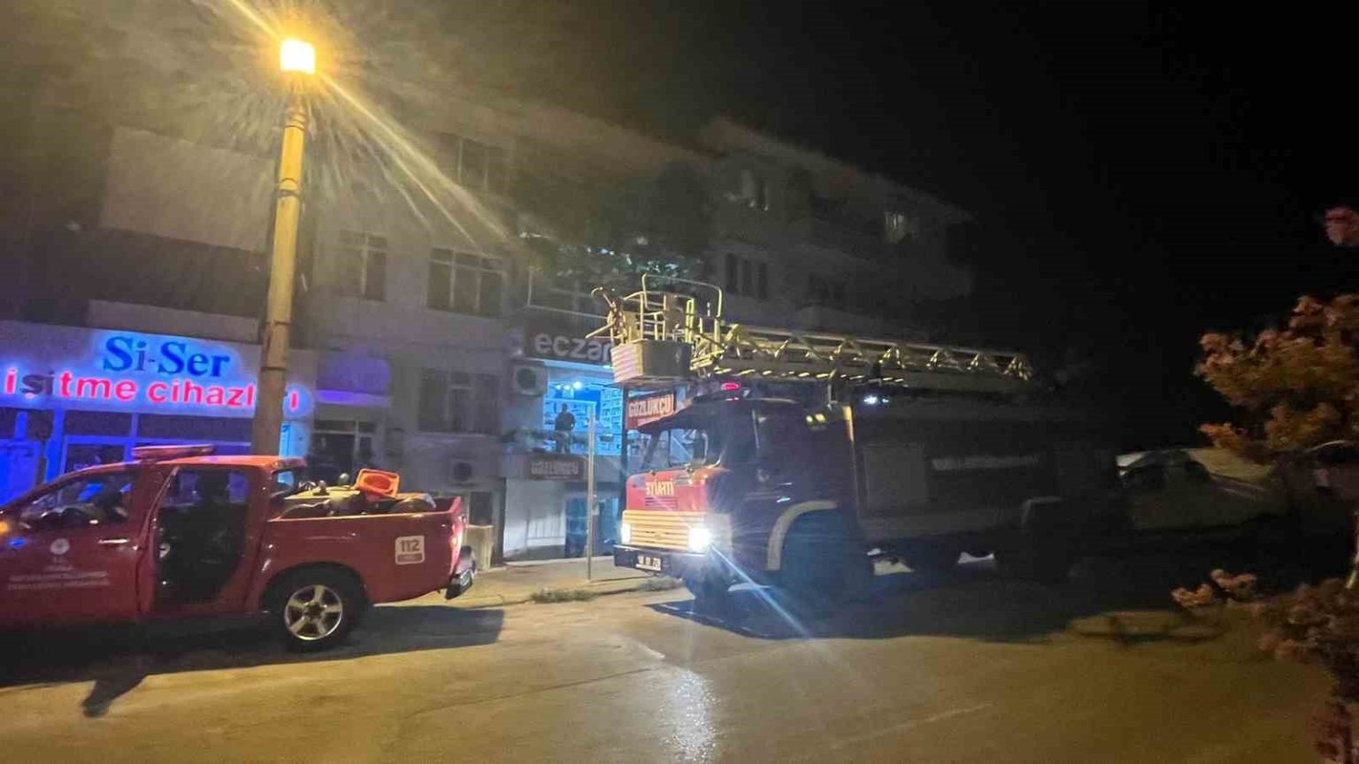mentesede-catiya-atilan-sigara-itfaiyeli-alarma-gecirdi
