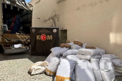 nigdede-kacak-tutun-operasyonu-bin-600-kilo-yakalandi