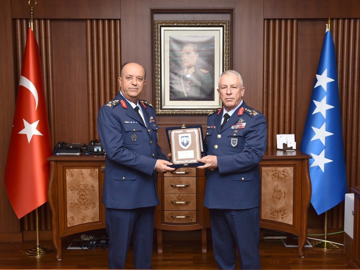 orgeneral-guneykaya-muharip-hava-kuvveti-komutanligi-gorevini-korgeneral-dalkirana-devretti