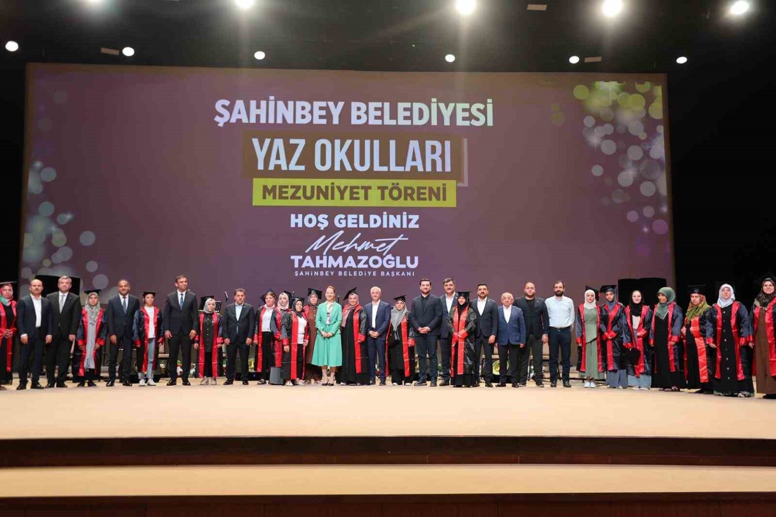 sahinbey-belediyesi-yaz-okulu-mezuniyet-toreni-duzenlendi