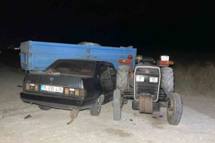 burdurda-otomobil-ile-traktor-carpisti-1i-agir-2-yarali