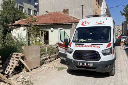cocuklar-metruk-evde-ceset-buldu