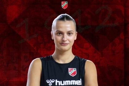 karsiyaka-voleyboldan-orta-oyuncu-takviyesi