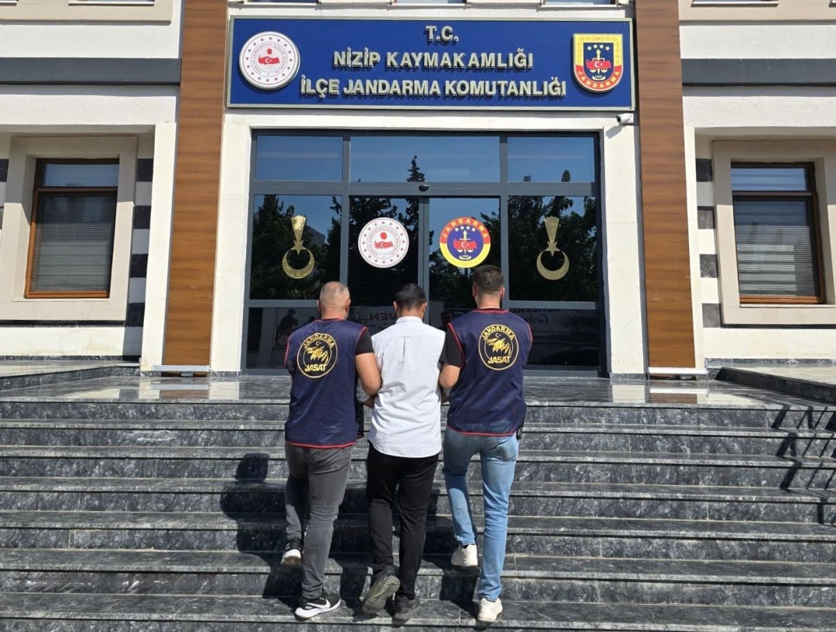 kesinlesmis-hapis-cezasiyla-aranan-uyusturucu-taciri-yakalandi