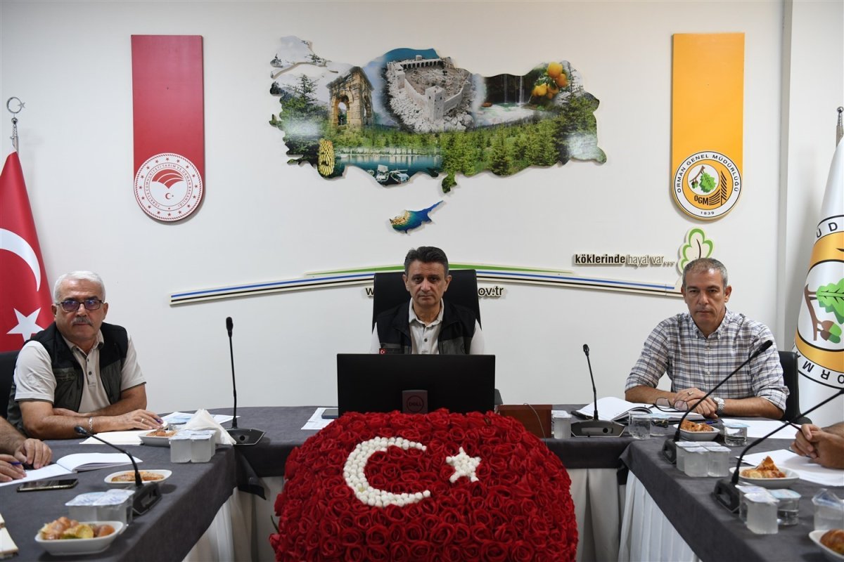 mersinde-yanin-degerlendirme-toplantisi-yapildi