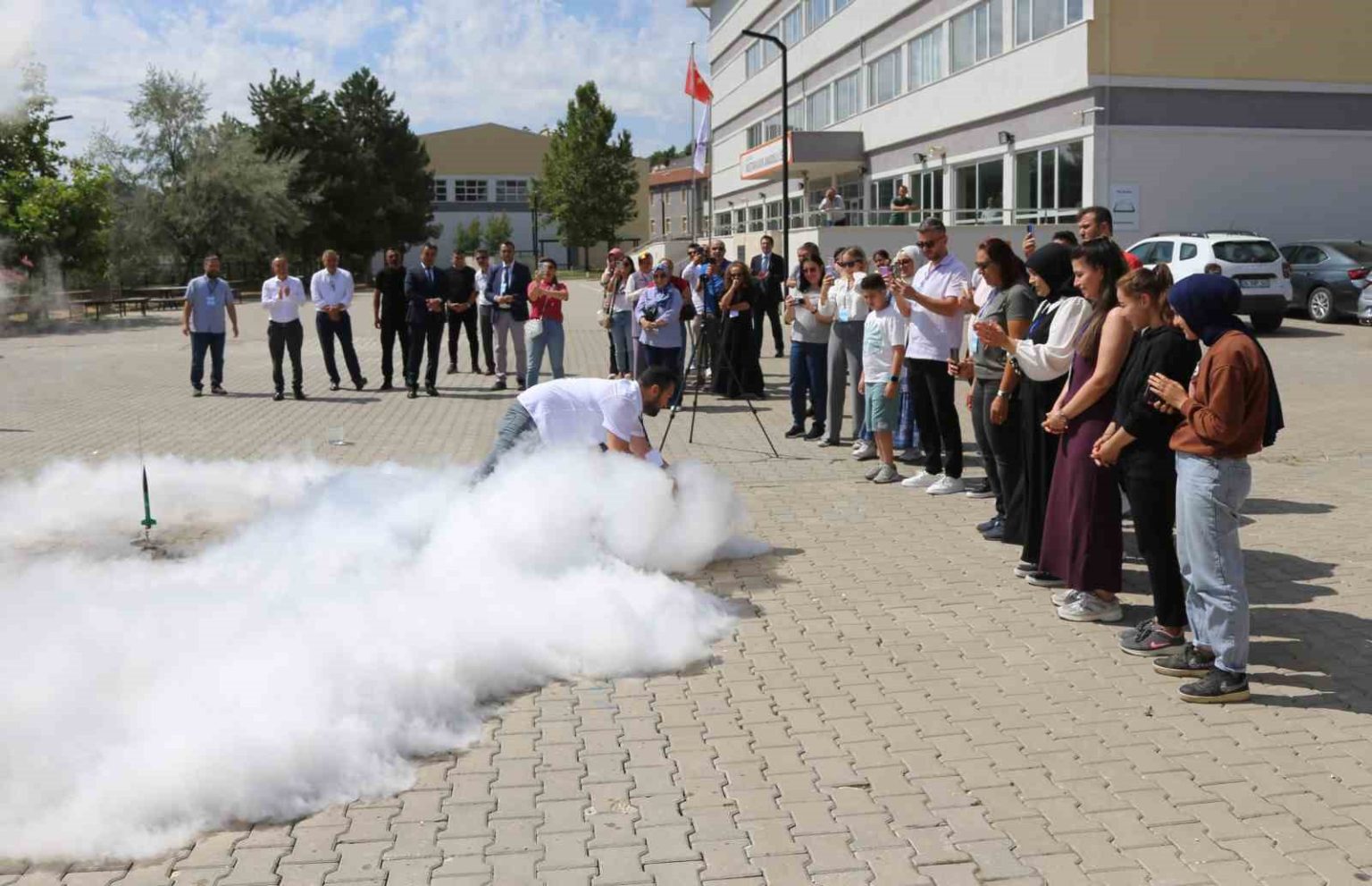 ozel-egitim-ogretmenleri-bu-projeyle-bilim-ve-teknoloji-tabanli-ogretim-becerilerini-gelistiriyor