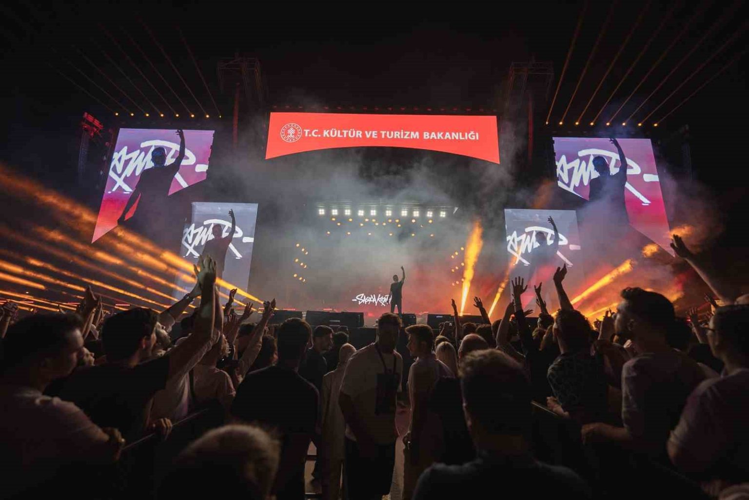 sagopa-kajmerden-erzurumda-unutulmaz-performans