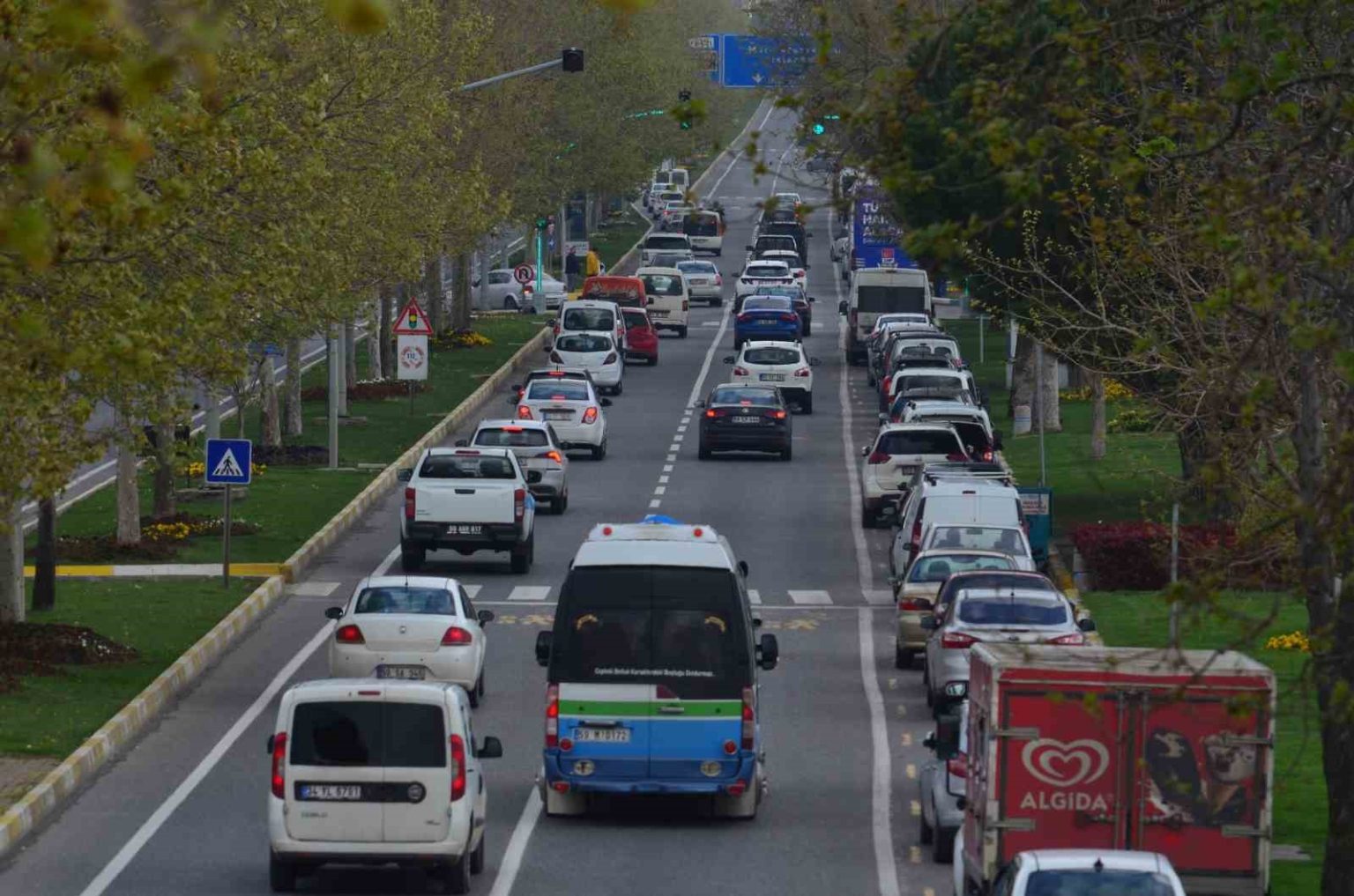 tekirdagda-trafige-kayitli-arac-sayisi-371-bin-954-oldu