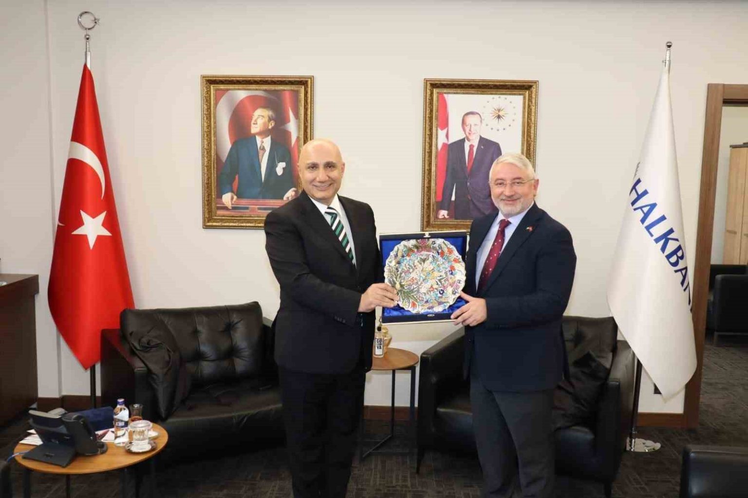 corum-belediyesi-personeli-icin-banka-promosyonu-90-bin-tlye-yukseltildi