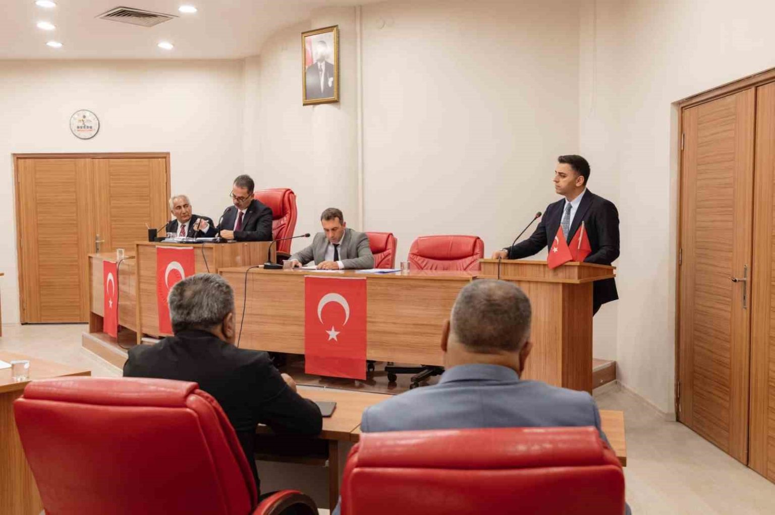 il-genel-meclisi-isyeri-kira-surelerini-3-yildan-10-yila-cikardi