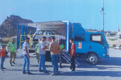 karsta-jandarmadan-simulasyonlu-emniyet-kemeri-uygulamasi