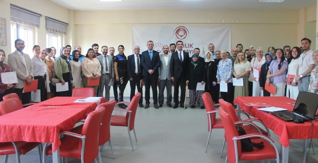 kutahyada-il-yaslilik-calistayi-duzenlendi