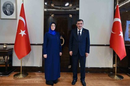mcbu-rektoru-kibardan-cumhurbaskani-yardimcisi-yilmaza-ziyaret