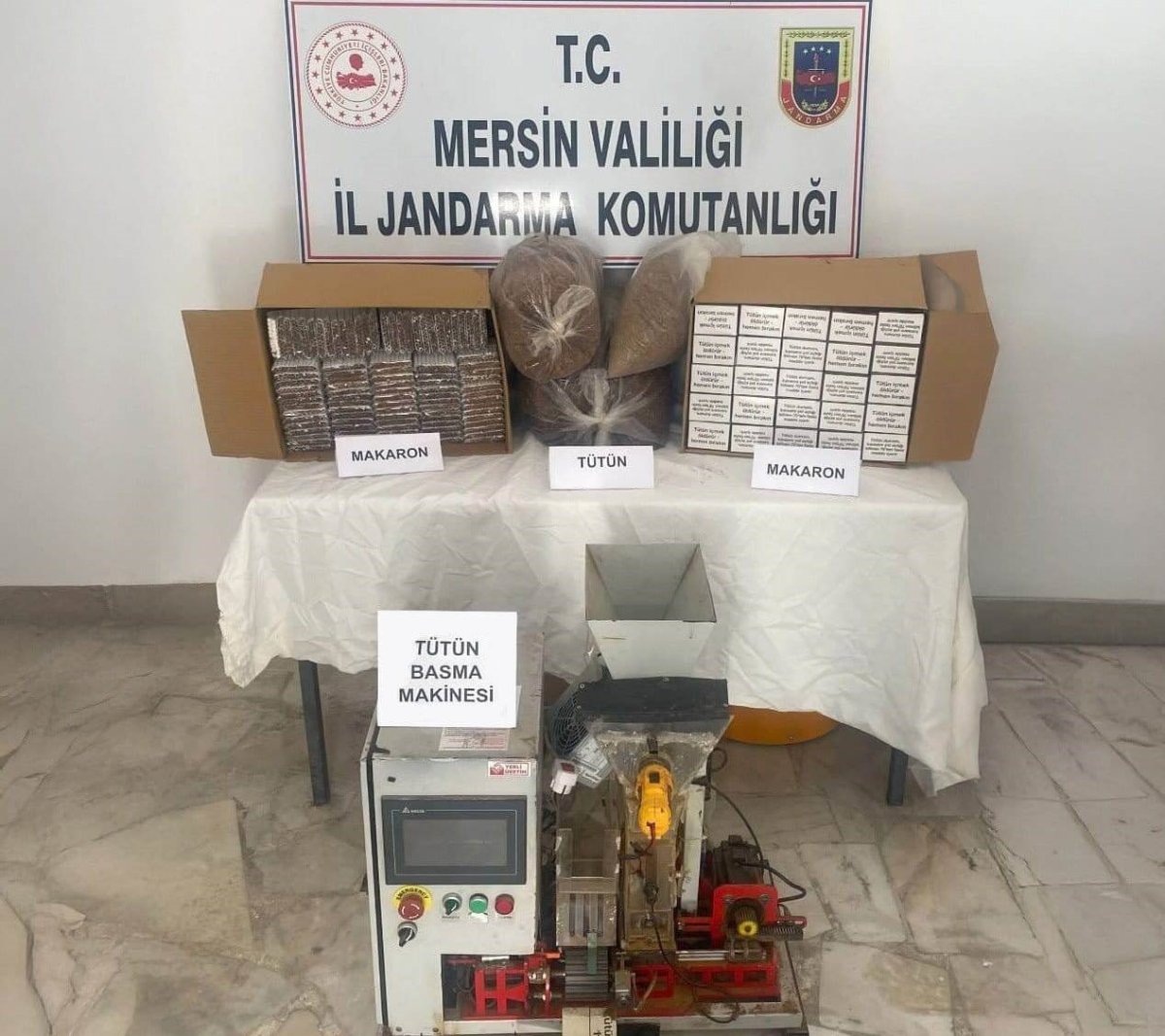 mersinde-makaron-kacakciligi-yapan-2-supheli-yakalandi