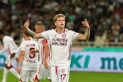 tomasson-taraftarimizin-destegi-ile-turu-gecmek-istiyoruz