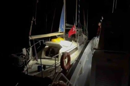 yelkenli-tekne-ile-kacarken-yakalandilar
