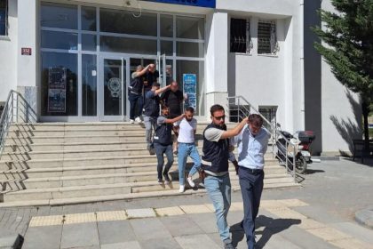 ankarada-trafikte-cikan-kavgada-yaralanan-gencten-10-kisiydiler-iddiasi