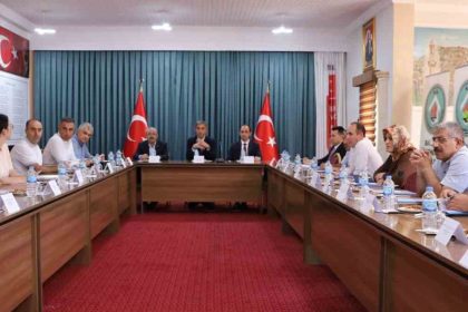 bayburtta-mesleki-ve-teknik-egitim-okul-yonetim-kurulu-toplantisi-yapildi