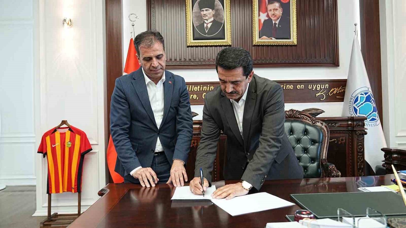 belediyeden-evlenecek-ciftlere-esya-yardimi