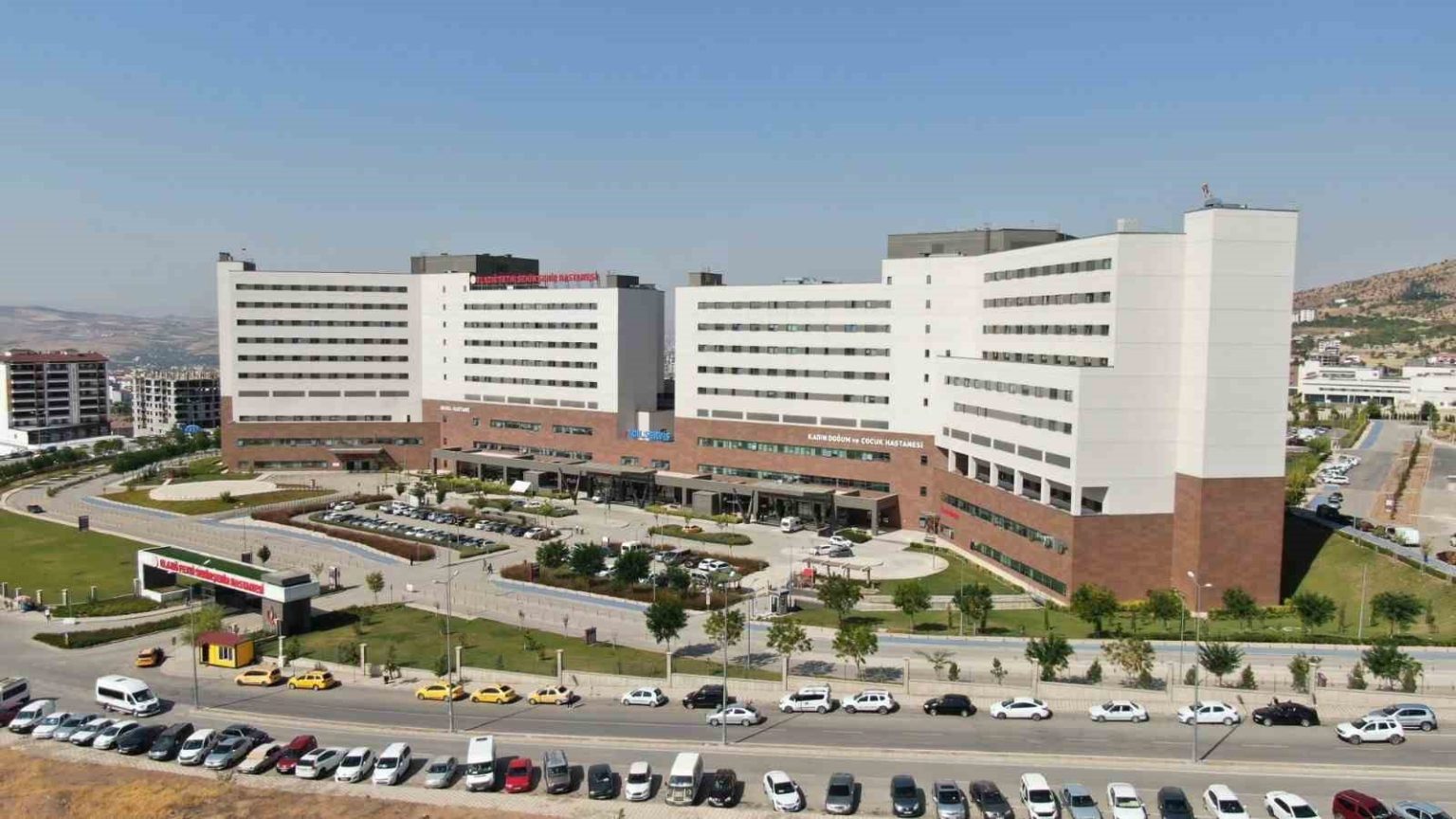 elazig-fethi-sekin-sehir-hastanesi-ilk-7-ayda-1-milyon-599-bin-hastaya-hizmet-verdi