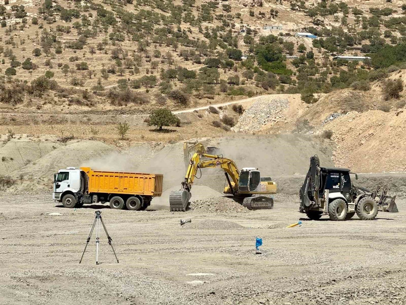 mardin-valiligi-ve-buyuksehir-belediyesinden-spora-yeni-tesis-destegi