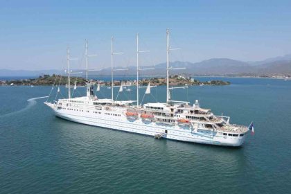mega-yelkenli-yolcu-gemisi-club-med-2-fethiyede