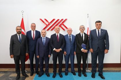 rektor-prof-dr-savas-yok-baskani-ozvari-ziyaret-etti