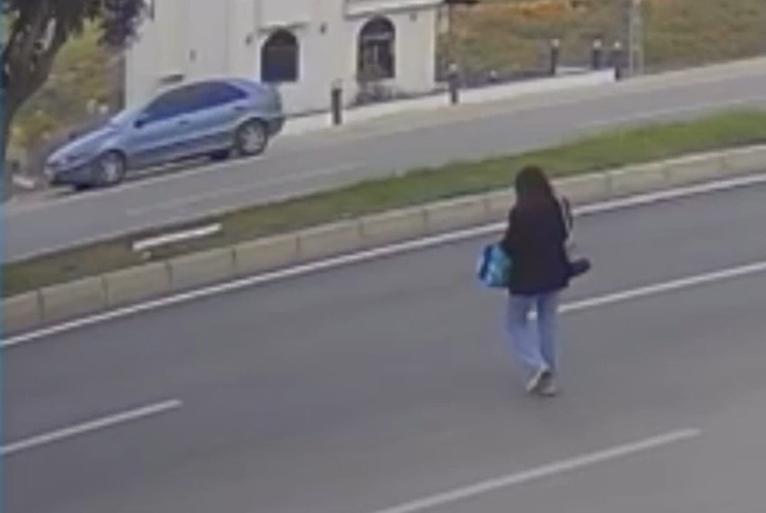 telefona-bakarken-otomobilin-carptigi-genc-kiz-5-ay-sonra-hayatini-kaybetti