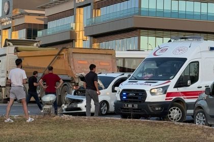 bilecikte-iki-aracin-karistigi-trafik-kazasinda-3-kisi-yaralandi