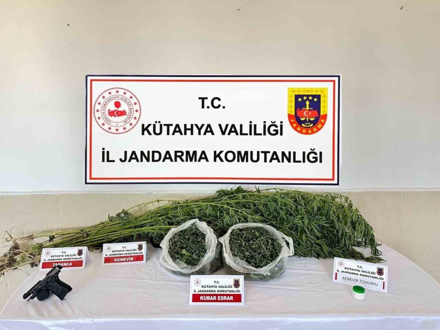 kutahyada-uyusturucu-operasyonu