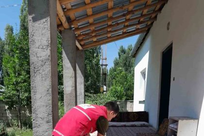 patnos-kizilay-subesi-ihtiyac-sahiplerinin-yaninda