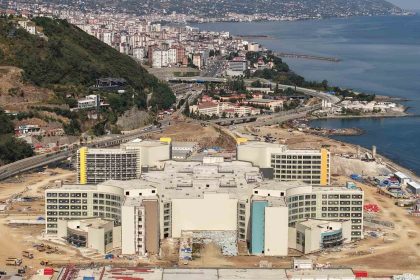 sehir-hastanesi-yolunun-trafigiyle-ilgili-arayislar-suruyor