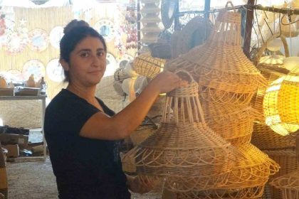 uc-kusaktir-suren-sanat-aydeniz-ailesi-el-emegini-gelecege-tasiyor