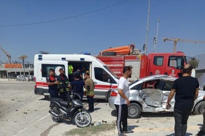 antakyada-trafik-kazasi-2-yarali