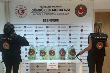 hakkaride-tirin-yakit-deposuna-33-litre-sivi-metamfetamin-ele-gecirildi