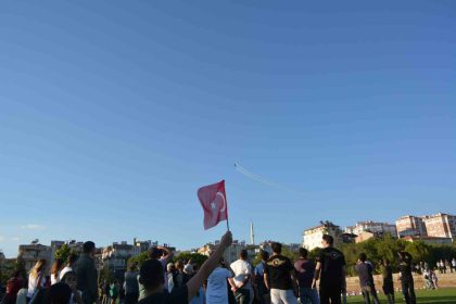 soloturk-demircide-kurtulus-festivali-oncesi-prova-ucusu-yapti