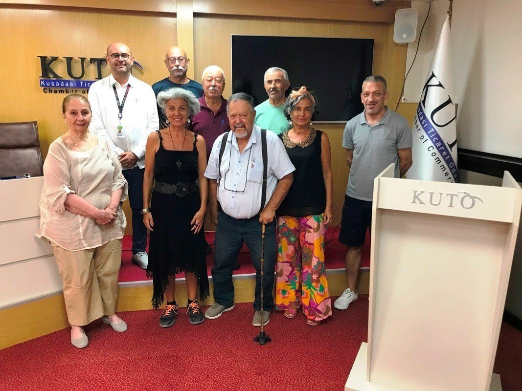 turist-rehbelerinin-en-buyuk-sikintisi-kacak-turlar-ve-kacak-rehberler