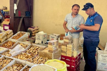 cinede-zabita-ekiplerinden-pazar-yerinde-siki-denetim