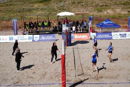 erciyeste-plaj-voleybol-turnuvasi-tamamlandi